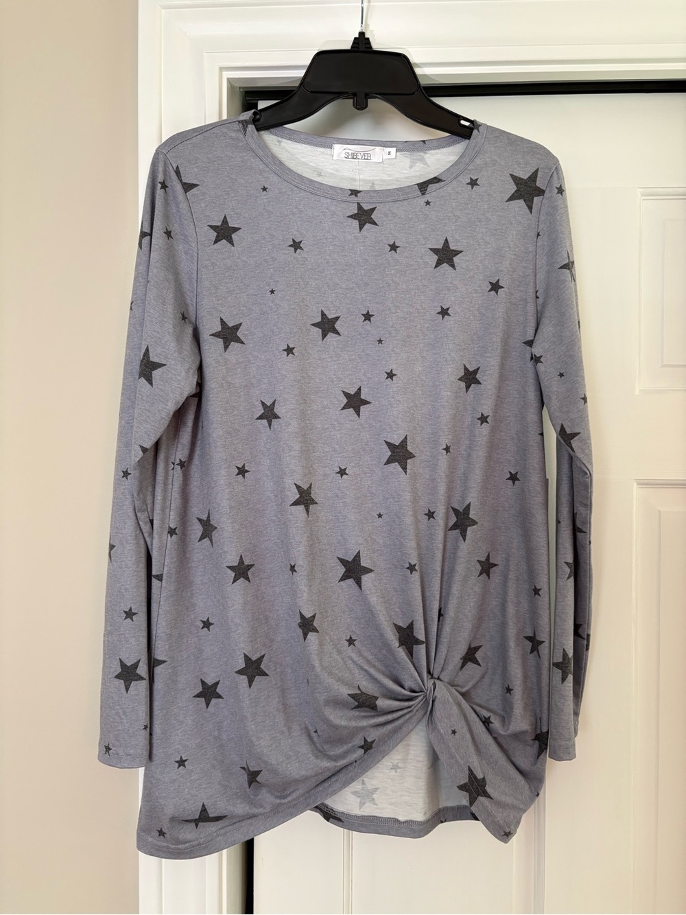 Gray Star-Print Twist-Hem Long Sleeve Top